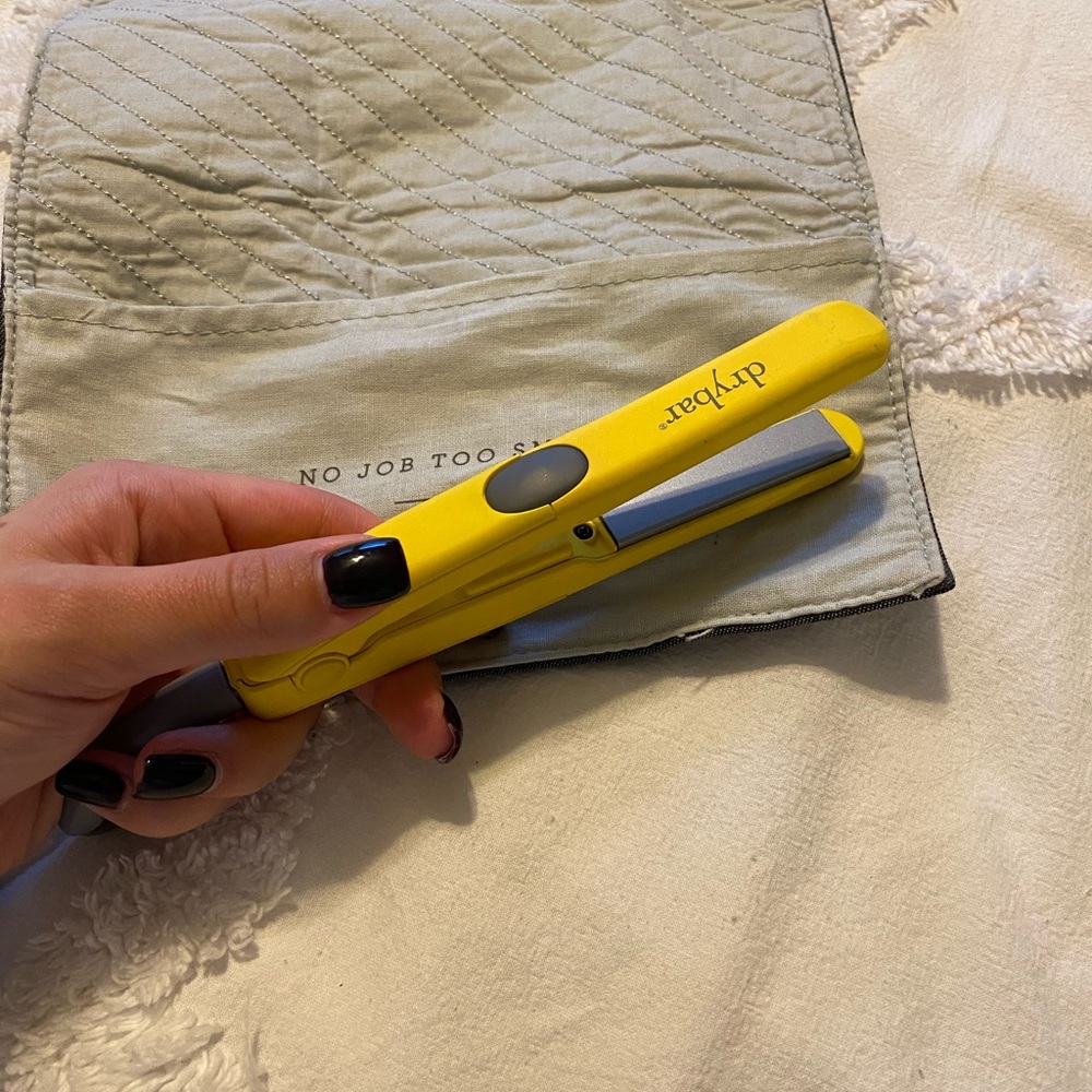 Mini straightener